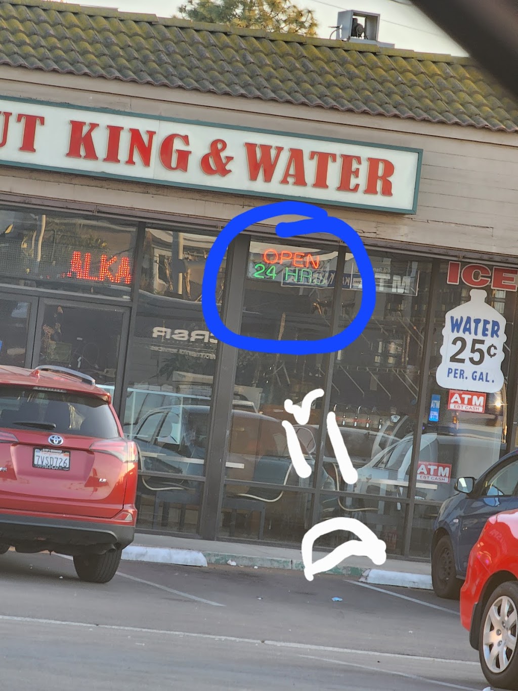 Donut King & Water | 7502 Katella Ave, Stanton, CA 90680, USA | Phone: (714) 892-2314