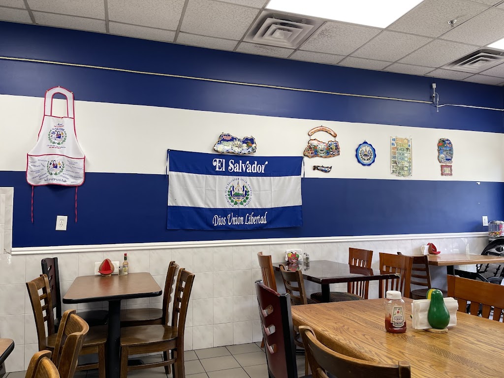El Rey Salvadoreño restaurant | 192 N Highland Ave, Ossining, NY 10562, USA | Phone: (914) 373-2303