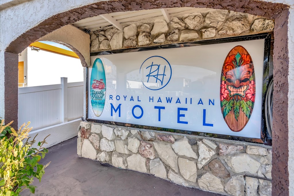 Royal Hawaiian Motel | 1632 S La Brea Ave, Los Angeles, CA 90019, USA | Phone: (323) 937-2049