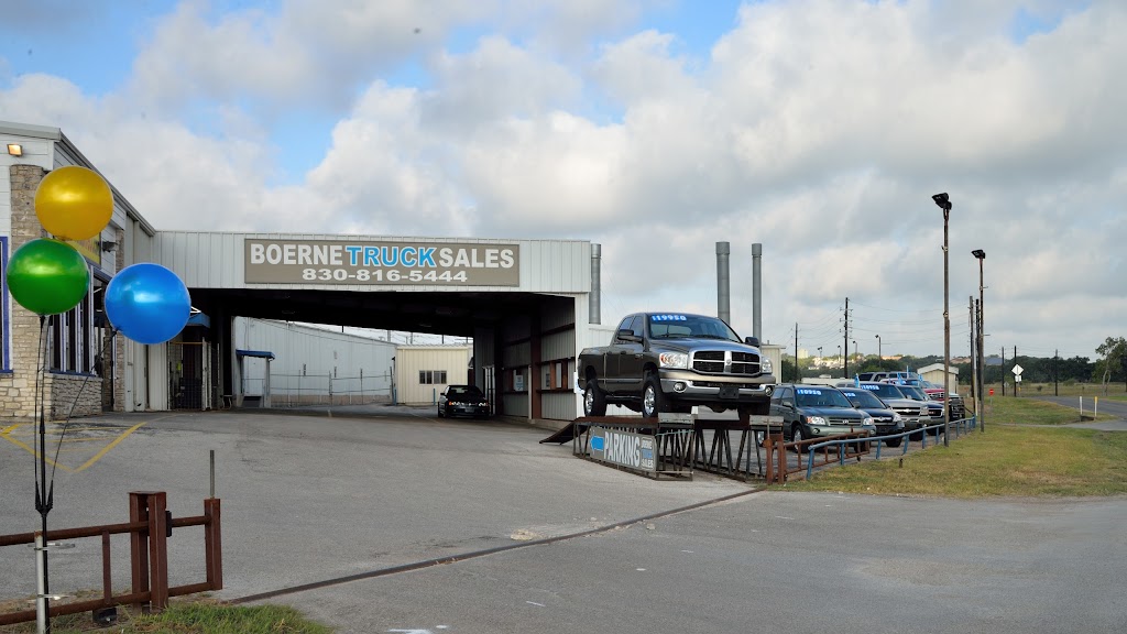 Boerne Truck Sales | 33125 Frontage Rd suite d, Boerne, TX 78006, USA | Phone: (830) 816-5444