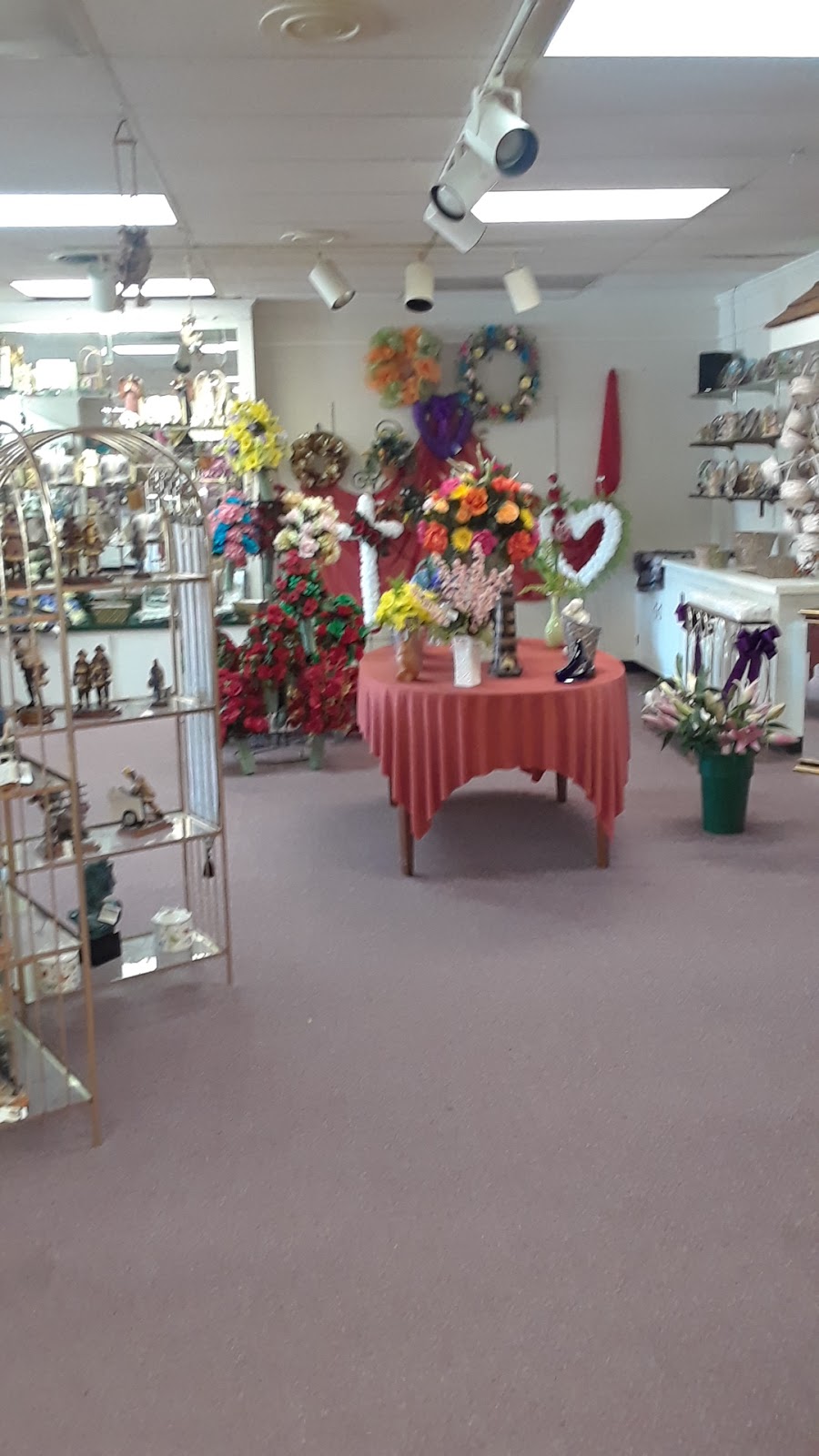 Hughes Florist | 4242 Portsmouth Blvd, Portsmouth, VA 23701, USA | Phone: (757) 488-2526