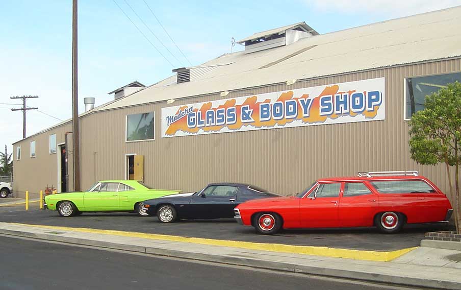 Madera Glass & Body Shop | 105 E Central Ave, Madera, CA 93638, USA | Phone: (559) 674-8559