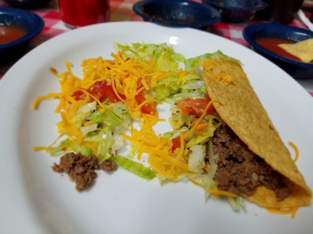 Los Campesinos Mexican Restaurant | 309 E Criner St, Grandview, TX 76050, USA | Phone: (817) 866-4456
