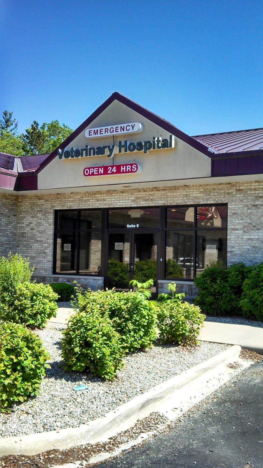 Emergency Veterinary Hospital | 5245 Jackson Rd STE E, Ann Arbor, MI 48103, USA | Phone: (734) 369-6446