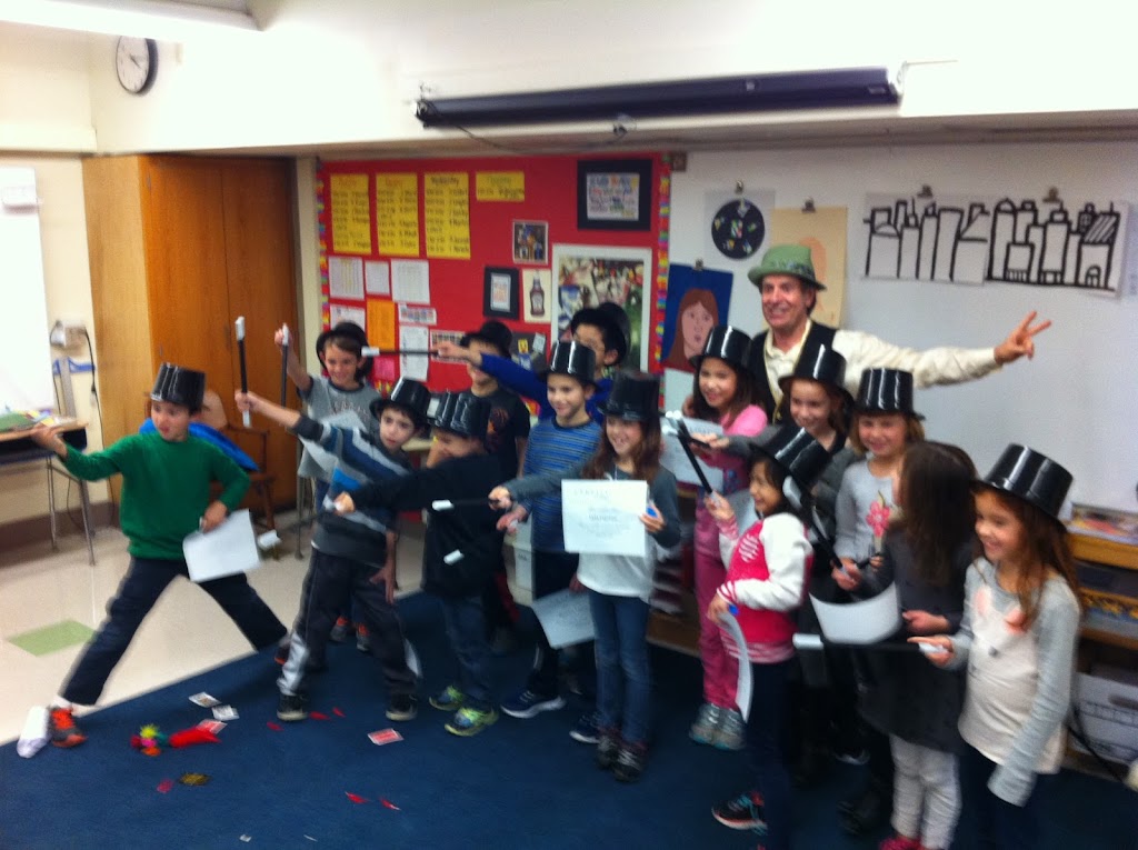 Mr Mike Magic | 12 Mulberry Dr, East Greenbush, NY 12061, USA | Phone: (518) 487-9566