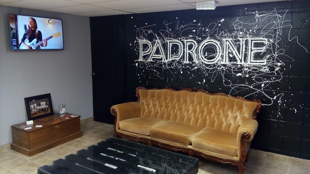 Padrone Barbershop | 3920 Dougall Ave, Windsor, ON N9G 1X3, Canada | Phone: (226) 221-8588