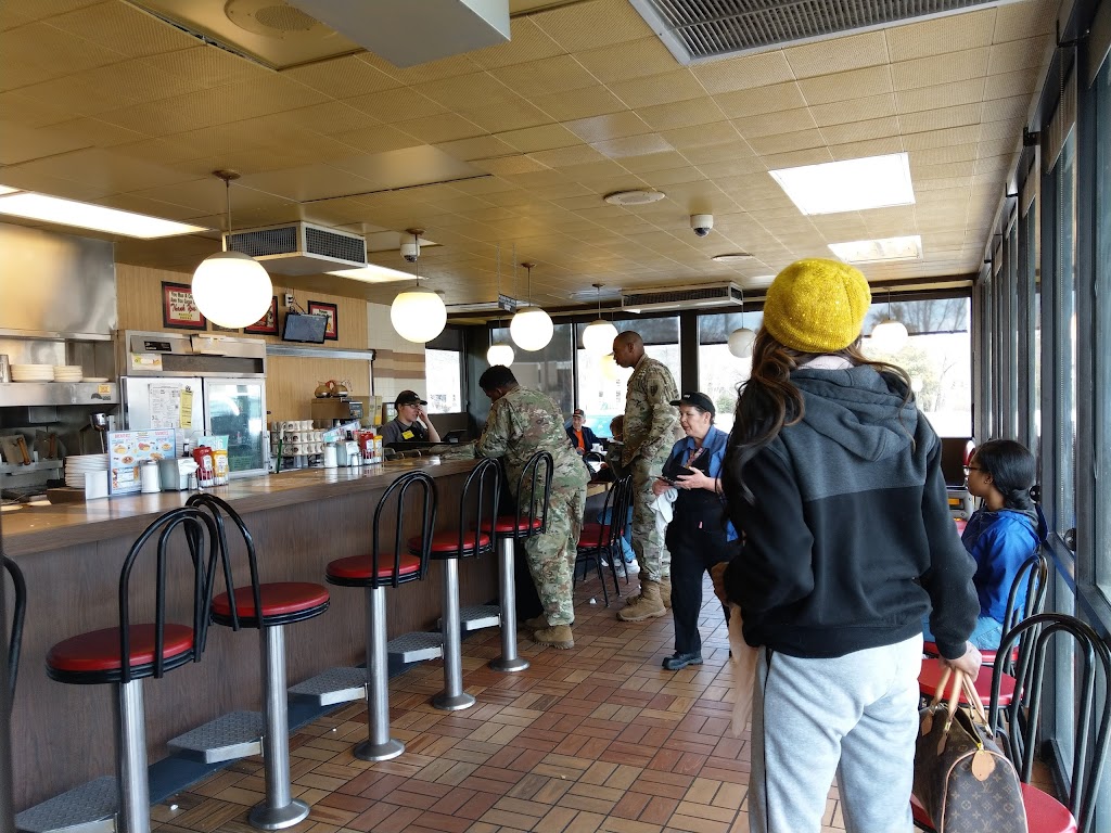 Waffle House | 5105 Plaza Dr, Hopewell, VA 23860, USA | Phone: (804) 452-0386