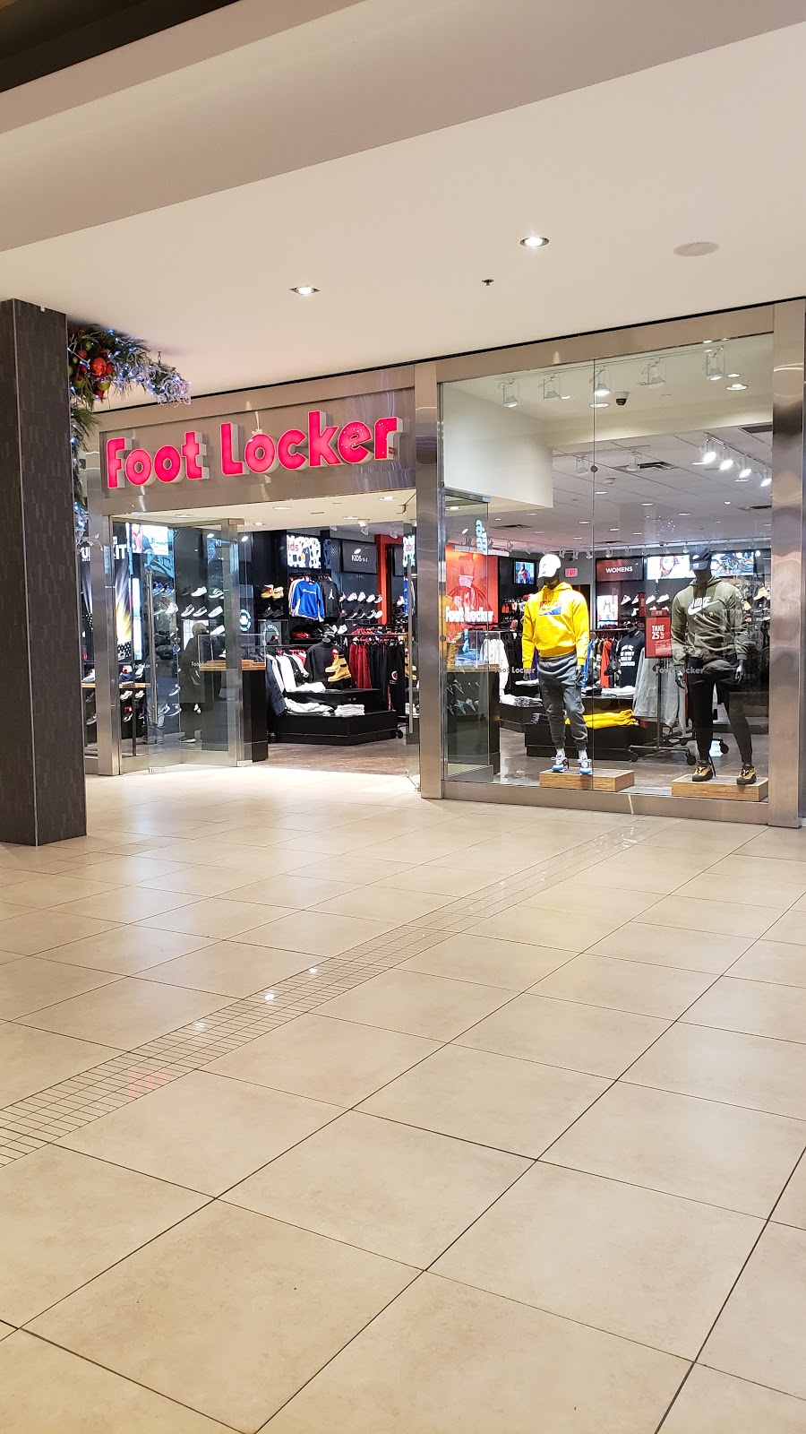 Foot Locker | 221 Glendale Ave #81, St. Catharines, ON L2T 2K9, Canada | Phone: (905) 688-6543