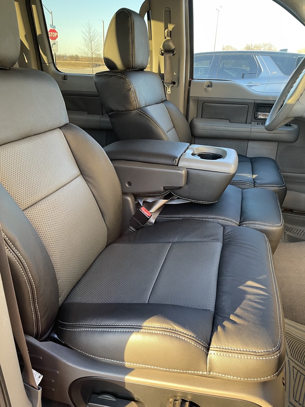 Arnolds Auto Upholstery | 903 S McDonald St, McKinney, TX 75069, USA | Phone: (972) 548-0551