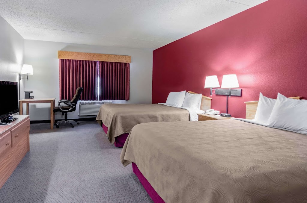 Rodeway Inn | 2 Leonard Ct, Hesston, KS 67062, USA | Phone: (620) 327-2053