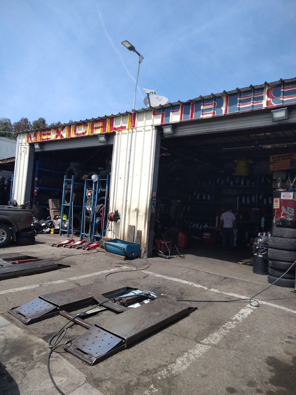 Mexicali Tires | 2701 W Edinger Ave, Santa Ana, CA 92704, USA | Phone: (714) 979-3032