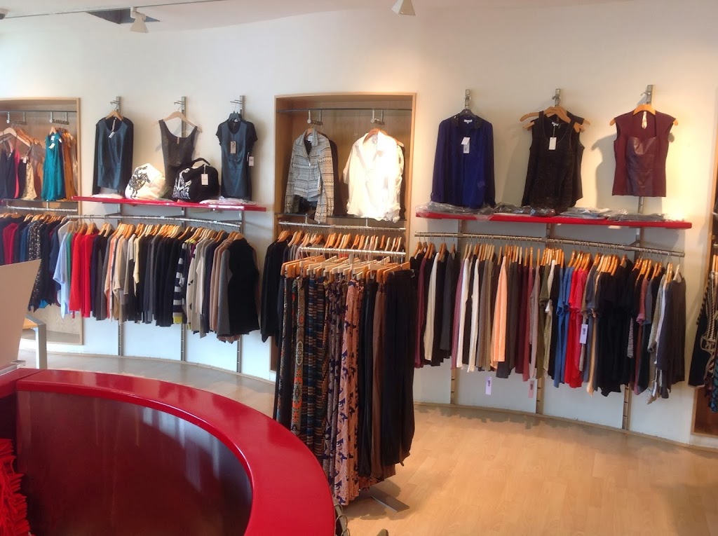 Red Boutiques | 8285 Jericho Turnpike, Woodbury, NY 11797, USA | Phone: (516) 224-4274