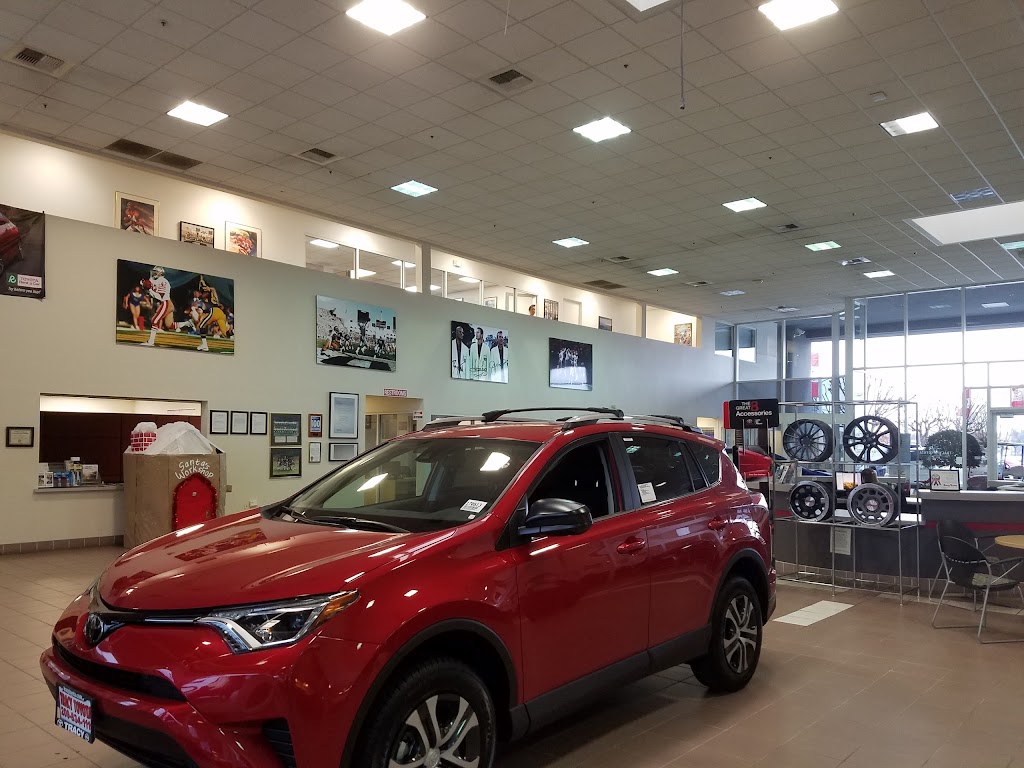 Tracy Toyota | 2895 Naglee Rd, Tracy, CA 95304, USA | Phone: (209) 834-1111