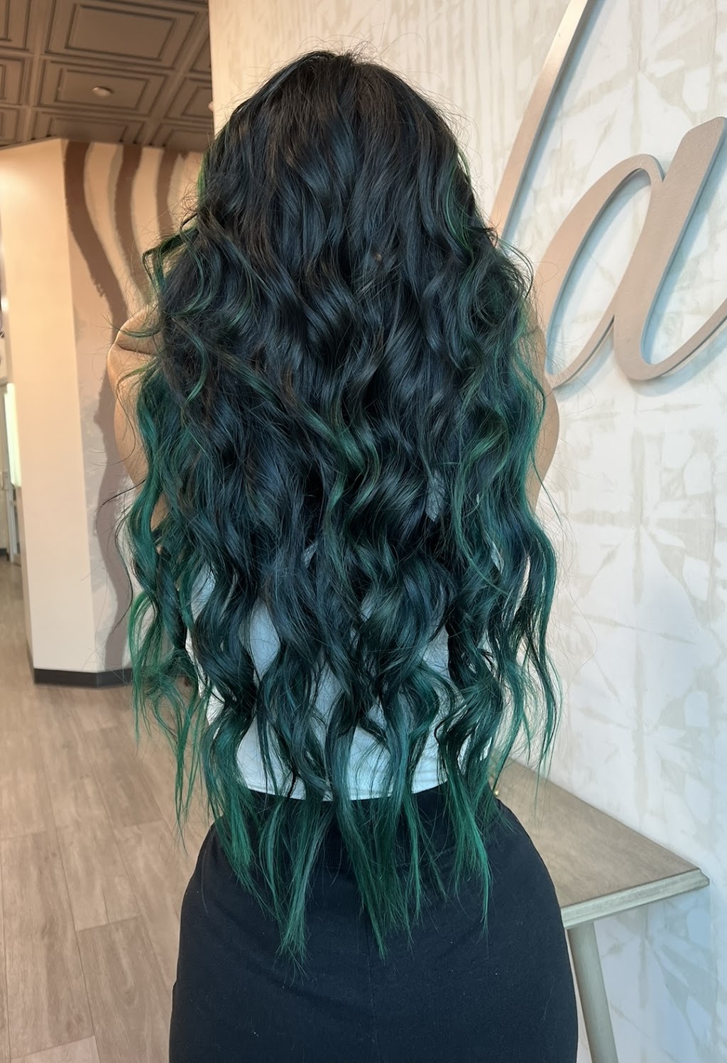 Rumi Oc Hair | 95 Enterprise Suite 10, Aliso Viejo, CA 92656, USA | Phone: (949) 702-0782