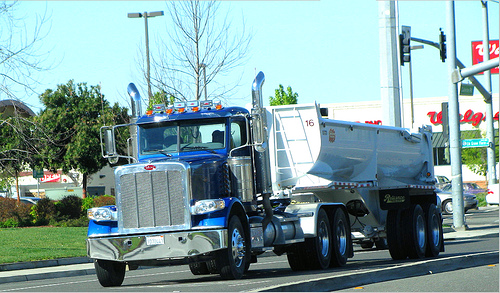 M4 Trucking | 2426 Carrie Ln, Sheridan, CA 95681, USA | Phone: (530) 635-1347