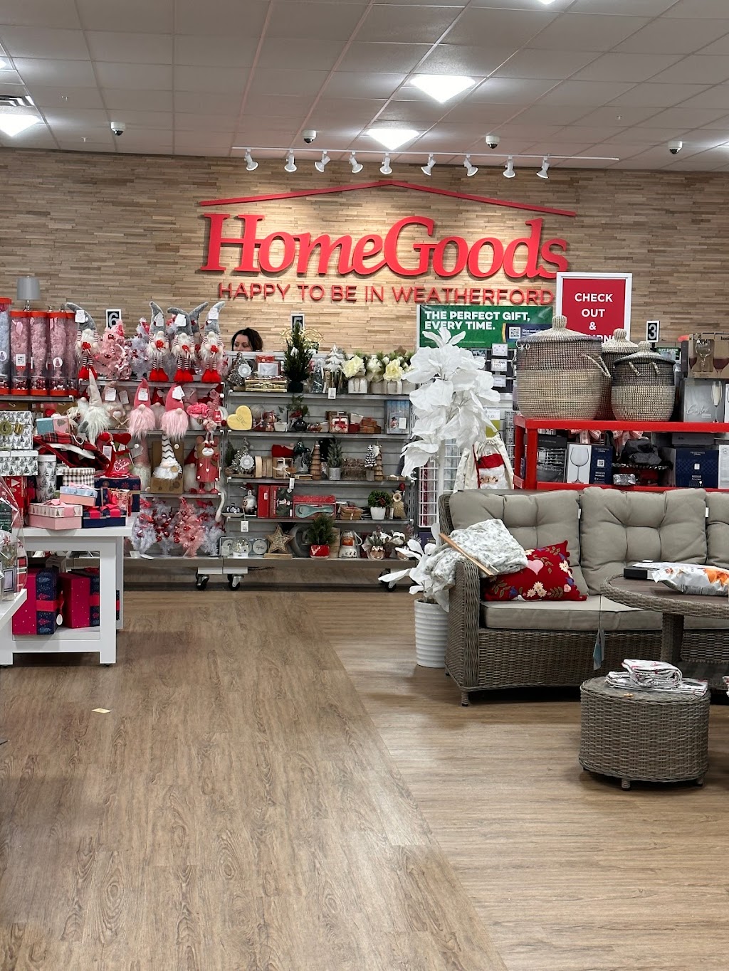 HomeGoods | 148 Interstate I-20 East, Weatherford, TX 76087, USA | Phone: (817) 985-6665