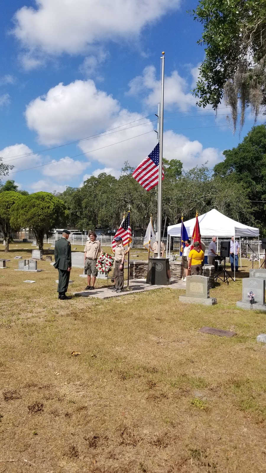 Lake Carroll Cemetery | 2401 Myers Ln, Tampa, FL 33612, USA | Phone: (813) 961-1254