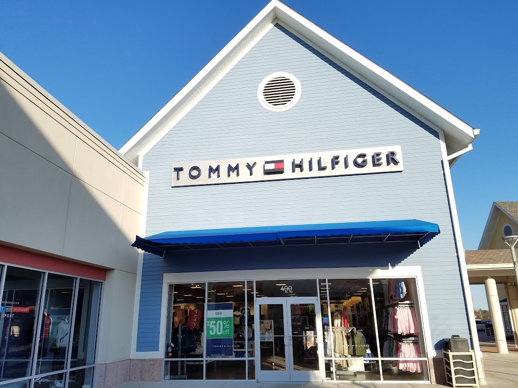 Tommy Hilfiger | 1 Premium Outlet Blvd Ste 499, Tinton Falls, NJ 07753, USA | Phone: (732) 695-1444