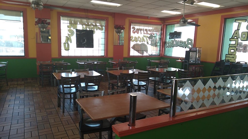 Juliobertos Mexican Food | 5033 N 67th Ave, Glendale, AZ 85301, USA | Phone: (623) 247-0600