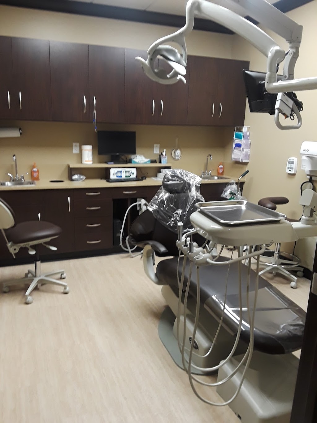 Village Grove Dental Care | 4120 N 197th Ave, Buckeye, AZ 85396, USA | Phone: (623) 289-1873