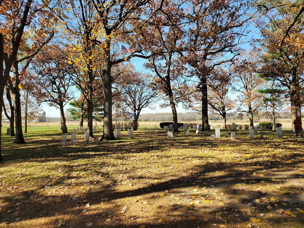 Fort Winnebago Cemetery | Highway EE, Portage, WI 53901, USA | Phone: (414) 382-5300