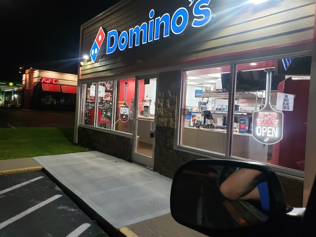 Dominos Pizza | 360 E Broadway St, Shelbyville, IN 46176, USA | Phone: (317) 398-0724