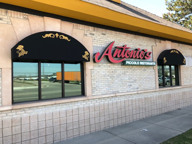 Antonios Piccolo Ristorante | 31735 Plymouth Rd, Livonia, MI 48150, USA | Phone: (734) 513-8000