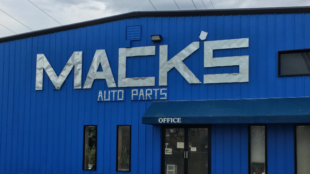 Macks Auto Parts | 295 River City Blvd, St. Louis, MO 63125, USA | Phone: (314) 638-5422