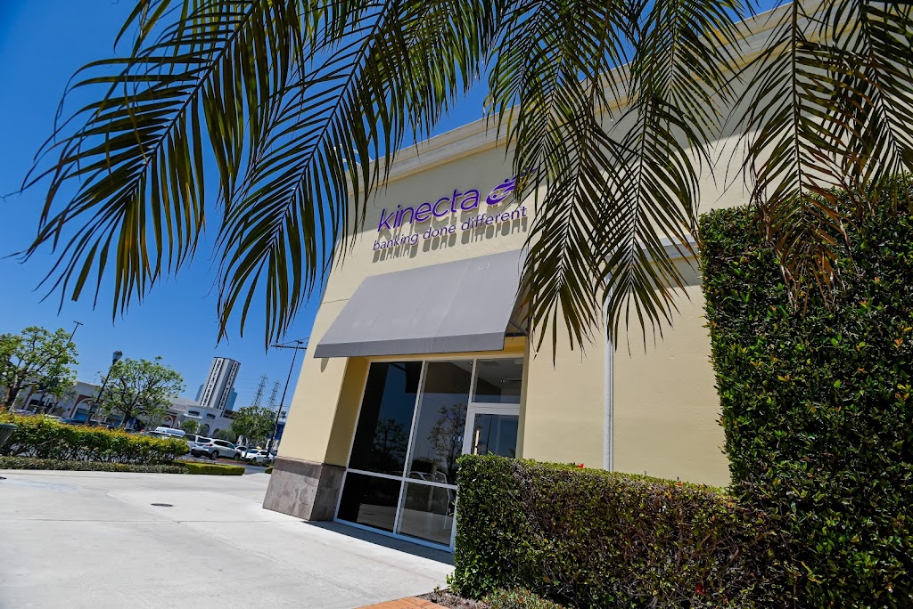 Kinecta Federal Credit Union - Huntington Beach | 7881 Edinger Ave #120, Huntington Beach, CA 92647, USA | Phone: (310) 643-3500