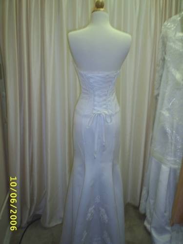 Lauras Bridal | 3412 W Victory Blvd, Burbank, CA 91505, USA | Phone: (818) 840-0024