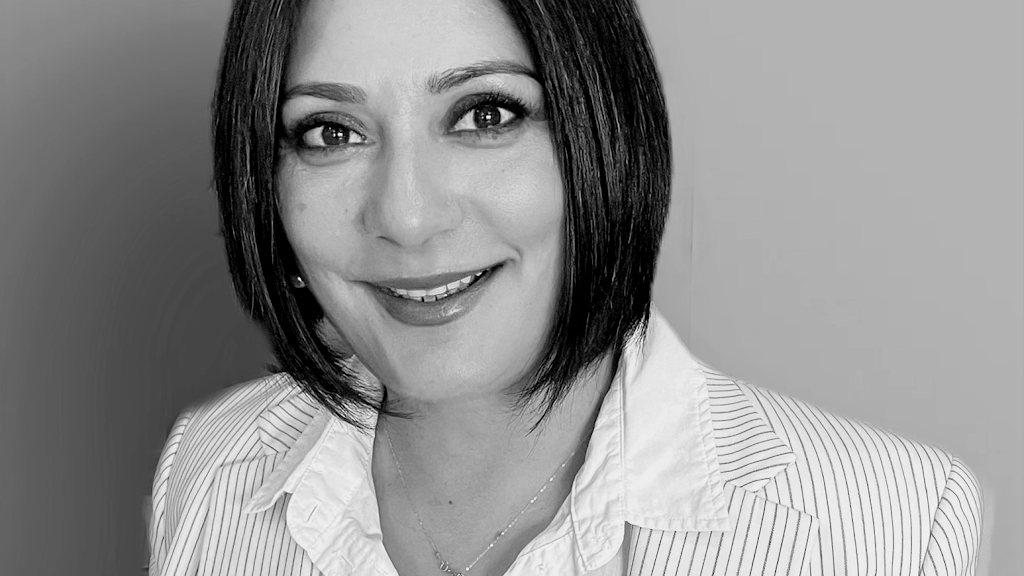 Sonia Farooq Real Estate Specialist | 781 Hartford Ln, Bolingbrook, IL 60440, USA | Phone: (630) 401-0406