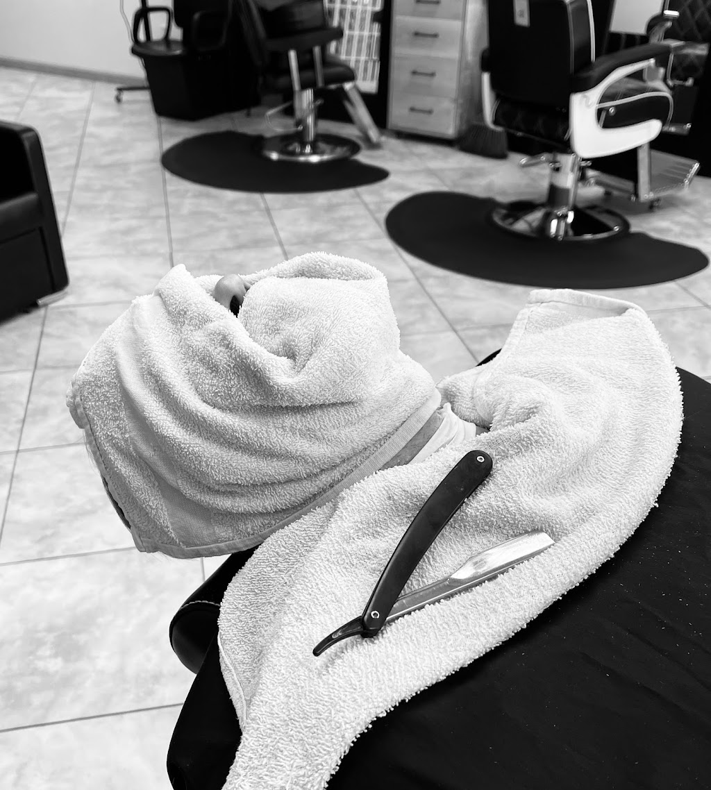 Razors Barbershop | 1762 S Greenfield Rd #107, Mesa, AZ 85206, USA | Phone: (480) 361-1332