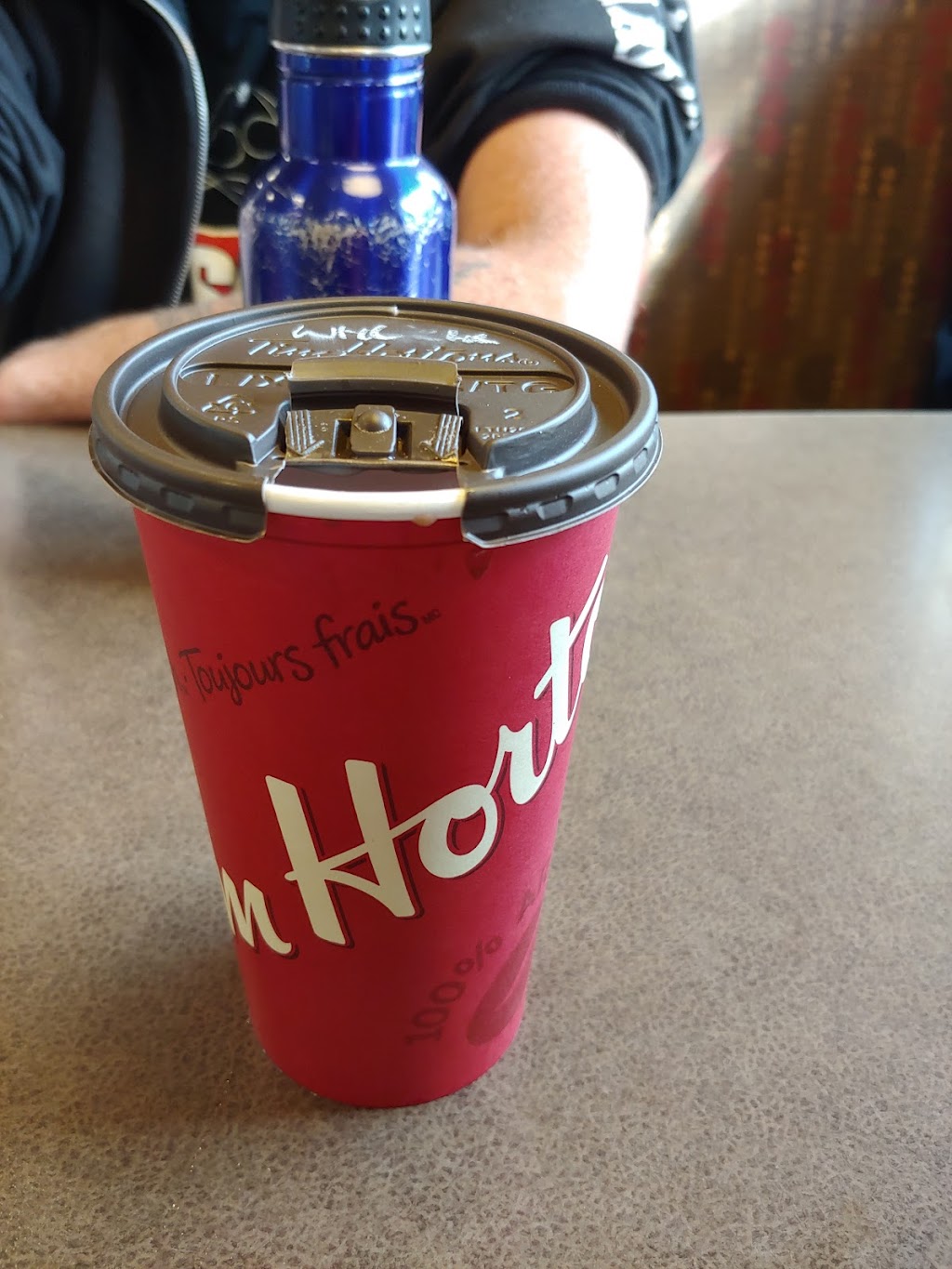 Tim Hortons | 360 Lincoln St, Welland, ON L3B 4N4, Canada | Phone: (905) 788-9445