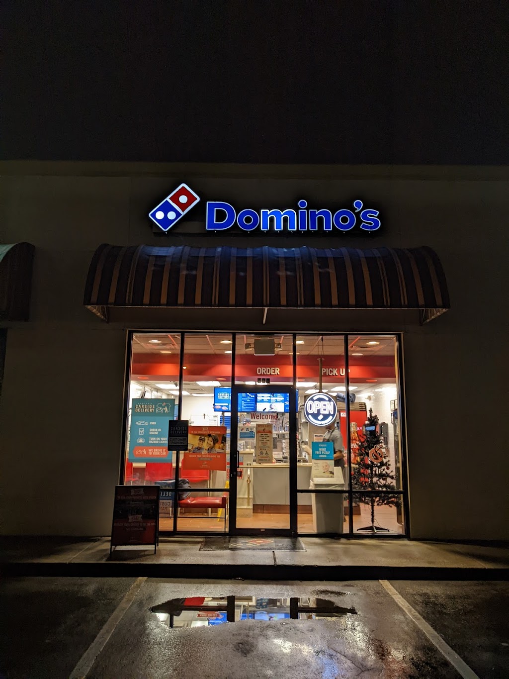 Dominos Pizza | 2027 Lawrenceville-Suwanee Rd, Suwanee, GA 30024, USA | Phone: (770) 995-0303