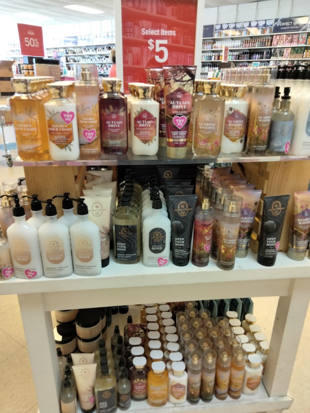 Bath & Body Works | 104 I-35, Hillsboro, TX 76645, USA | Phone: (254) 580-9003