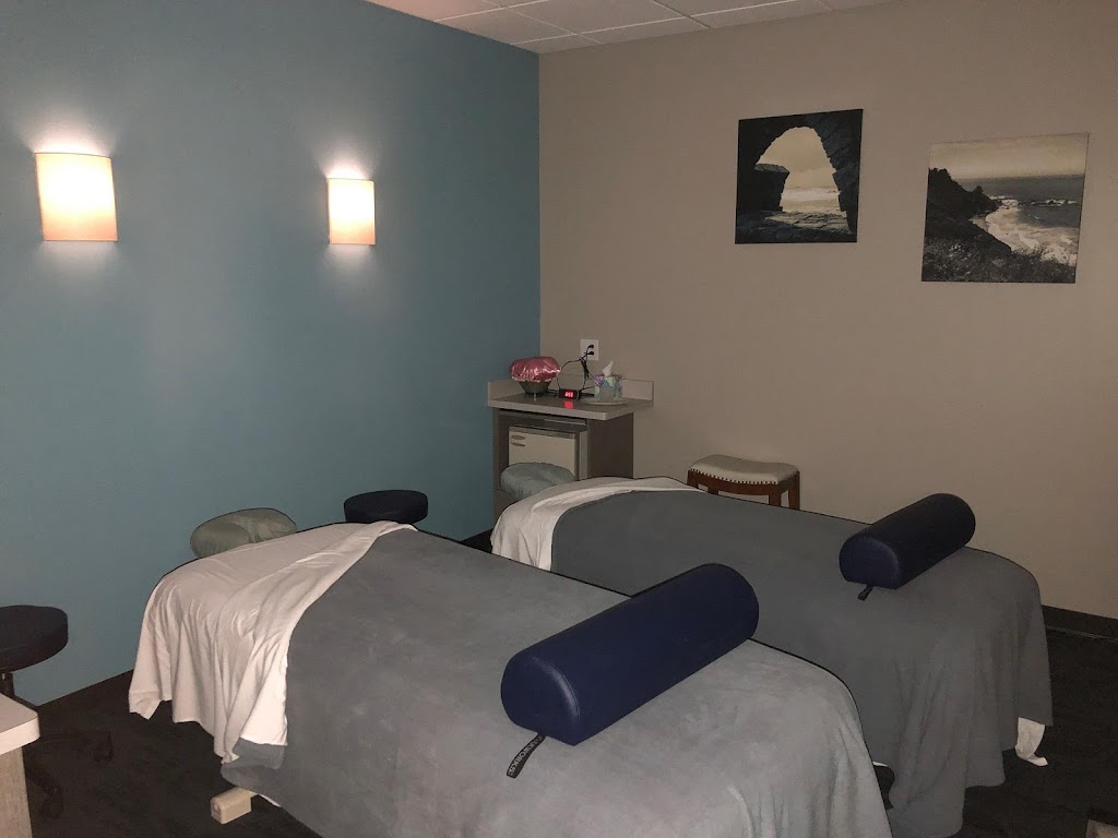 Hand and Stone Massage and Facial Spa | 140 W Sandy Lake Rd Suite 120, Coppell, TX 75019, USA | Phone: (469) 998-3943