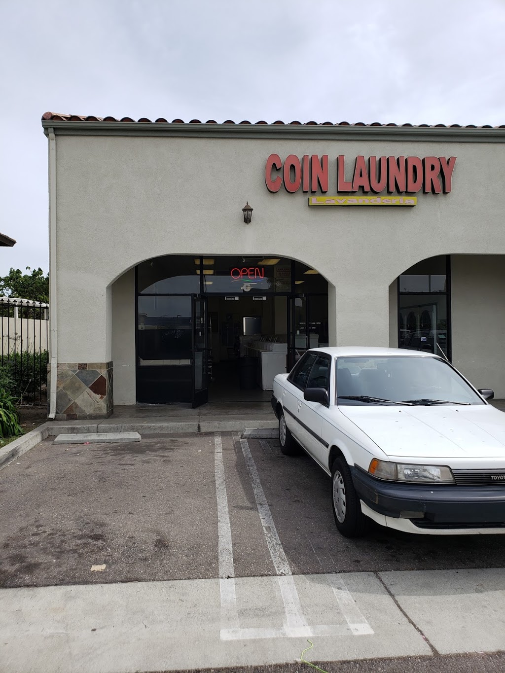 Jen Coin Laundry | 14022 Edwards St # C, Westminster, CA 92683, USA | Phone: (714) 837-3384