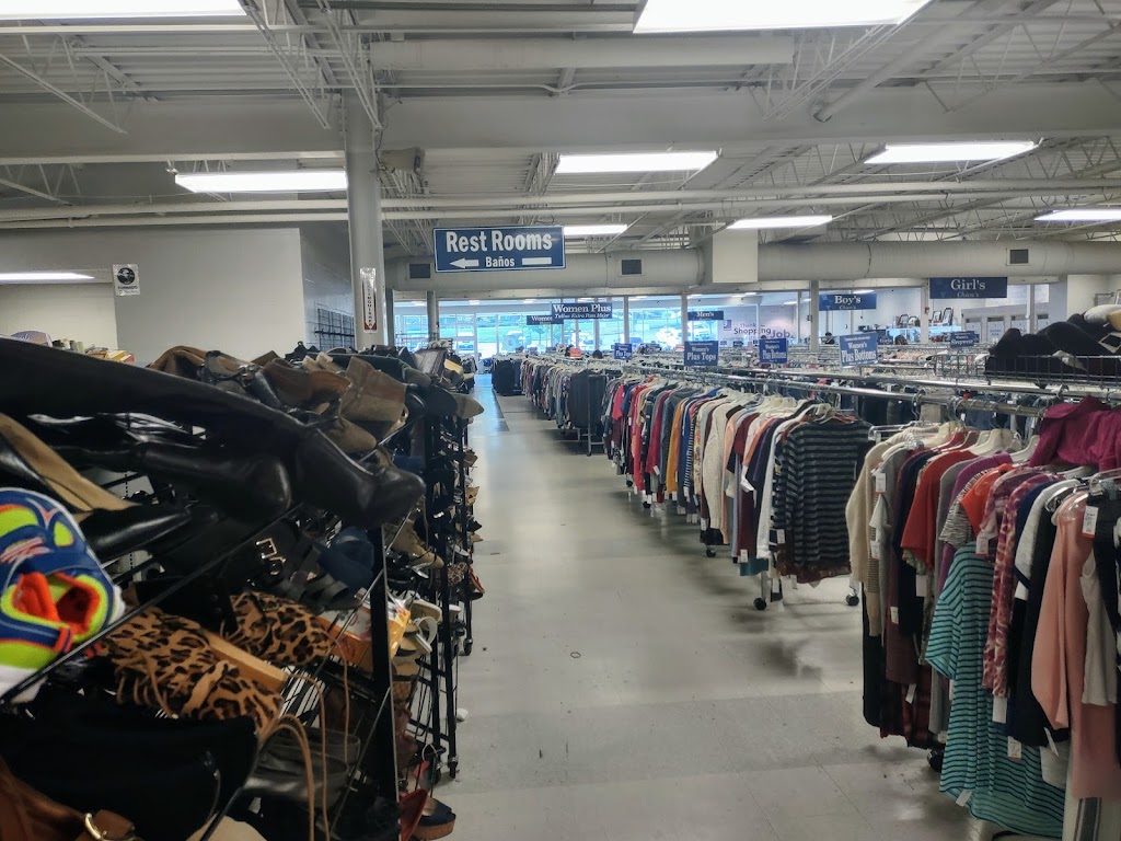 Goodwill Outlet Store | 10596 Springfield Pike, Cincinnati, OH 45215, USA | Phone: (513) 771-0387