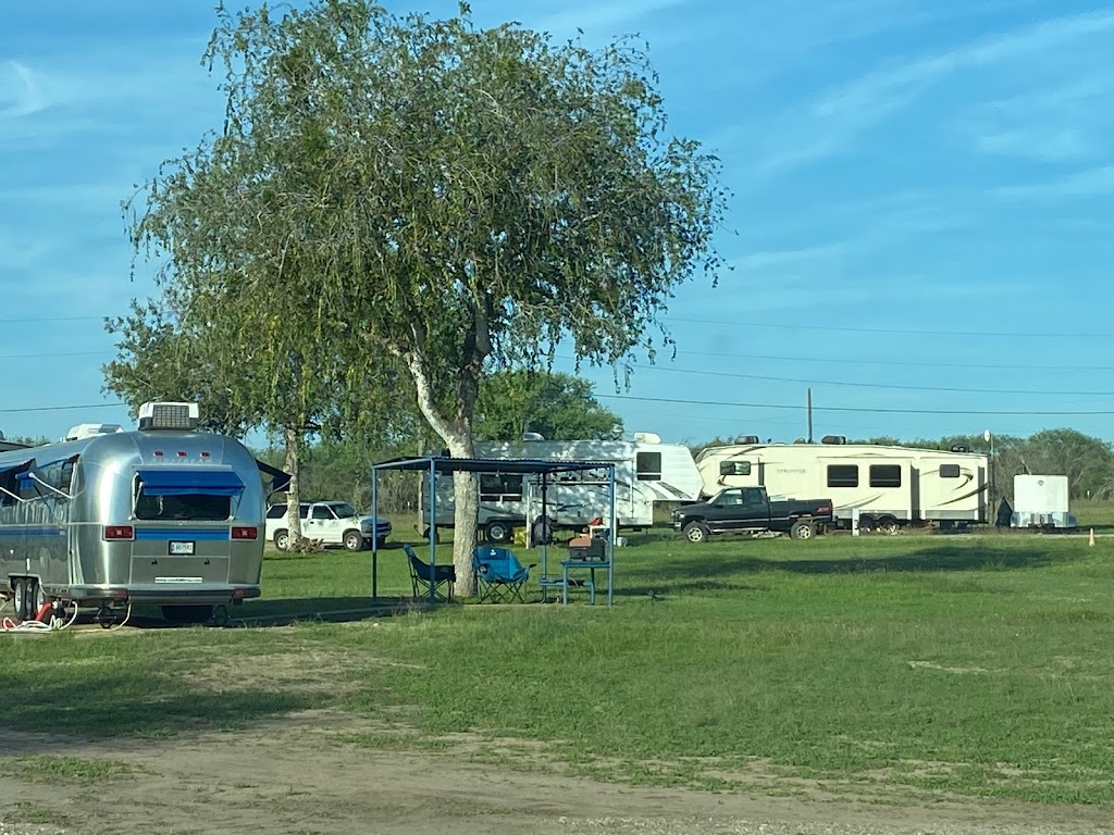 Republic RV Park | 3117 US-281, George West, TX 78022, USA | Phone: (361) 449-1498