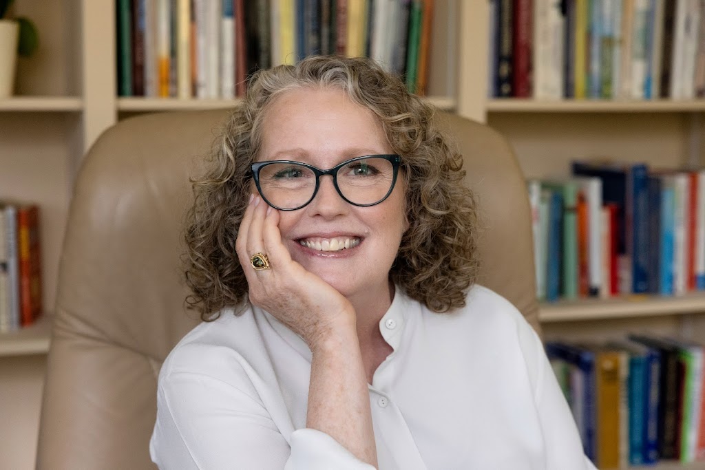 Kathy Hayes-Bloch, MSW, LCSW | 20 Richardson Dr, Ridgefield, CT 06877, USA | Phone: (203) 451-3580
