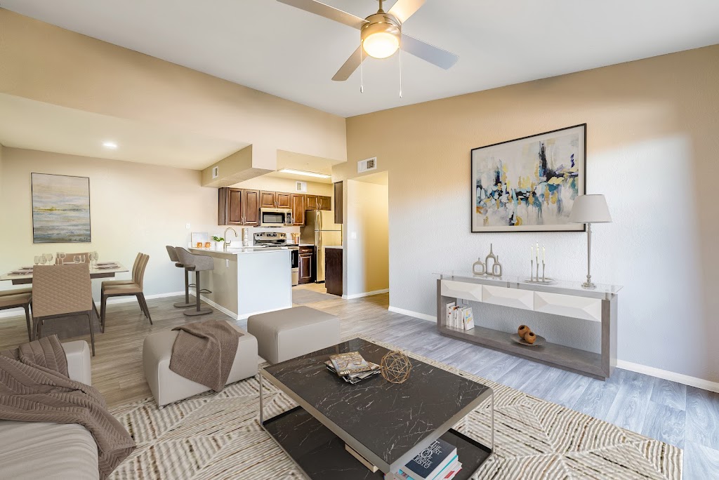 Garden Grove Apartment Homes | 900 W Grove Pkwy, Tempe, AZ 85283, USA | Phone: (844) 347-1082