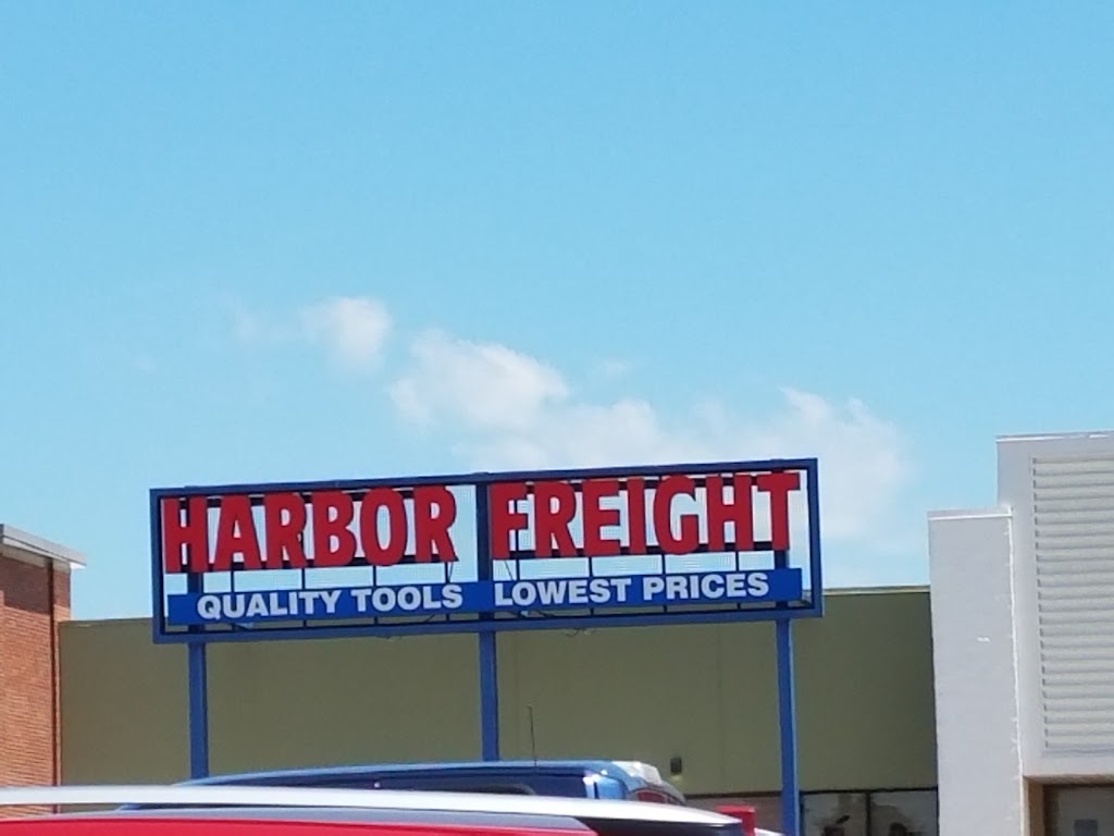 Harbor Freight Tools | 3201 US-75 #103, Sherman, TX 75090, USA | Phone: (903) 892-5941