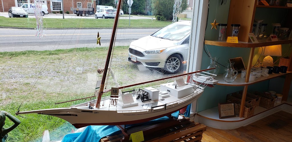 Nauti Nells | 16507 General Puller Hwy, Deltaville, VA 23043, USA | Phone: (804) 776-9811