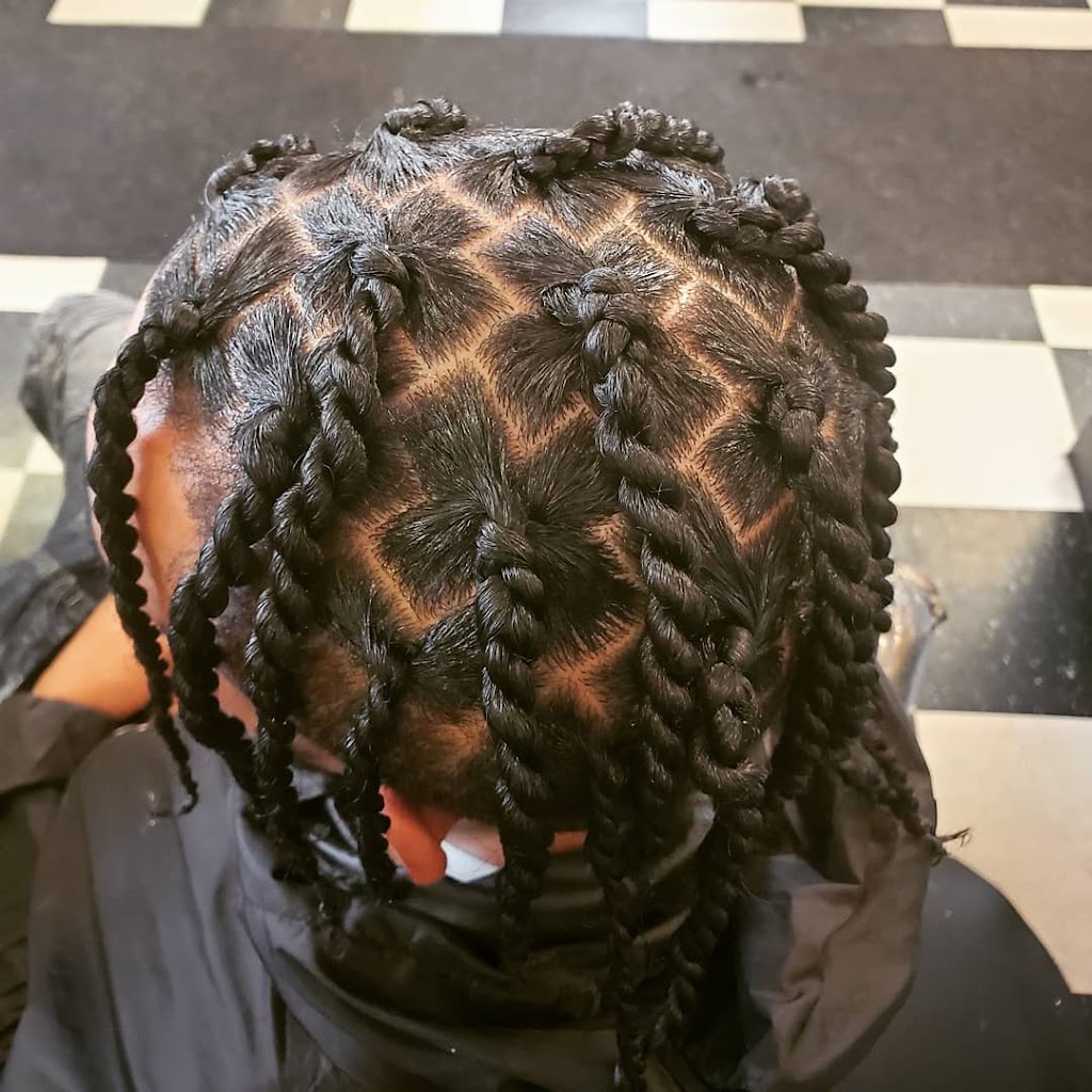 Braids & Fades Hair Salon, LLC | 7211 N Lindbergh Blvd B, Hazelwood, MO 63042, USA | Phone: (314) 699-4626