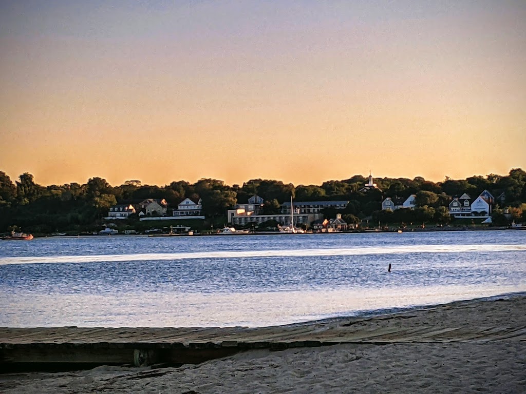 Gloucester Point Beach Park | 1255 Greate Rd, Gloucester Point, VA 23062, USA | Phone: (804) 693-2355