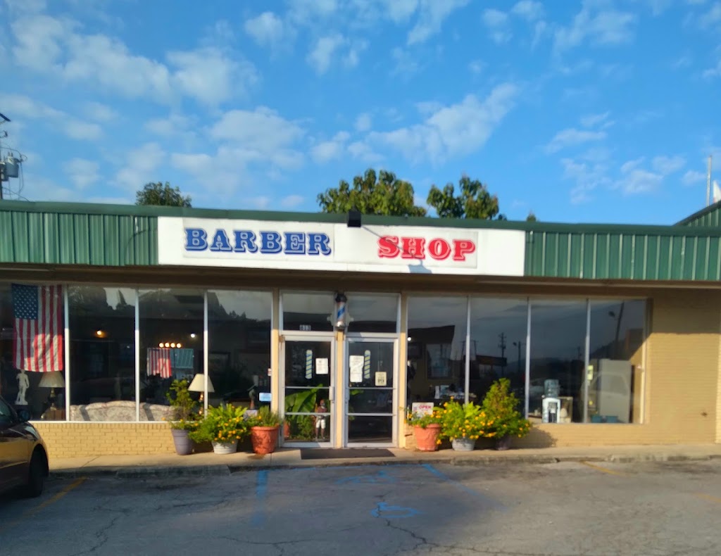 Barber Shop of Oneonta | 611 2nd Ave E, Oneonta, AL 35121, USA | Phone: (205) 546-0249