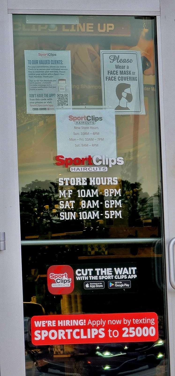 Sport Clips Haircuts of Fenton - Gravois Bluffs | 794 Gravois Bluffs Blvd, Fenton, MO 63026, USA | Phone: (636) 326-1344