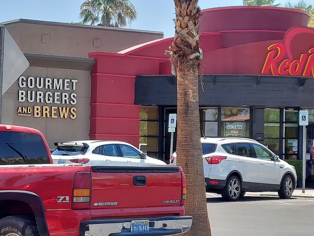 Red Robin Gourmet Burgers and Brews | 7860 W Tropical Pkwy, Las Vegas, NV 89149, USA | Phone: (702) 656-0096