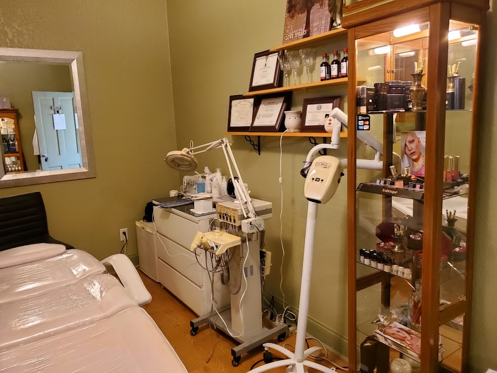 Sholes Hair and Skin Care | 1440 River Rd, Boerne, TX 78006 | Phone: (210) 842-3726