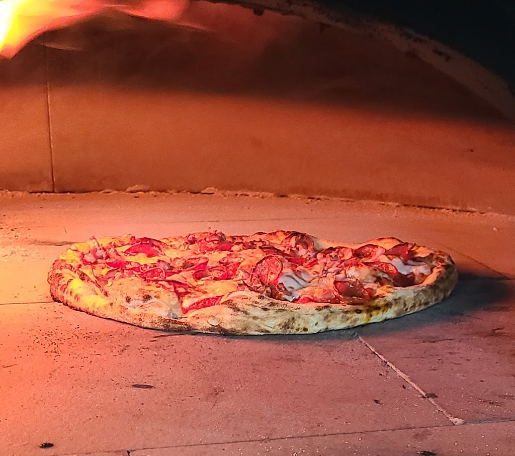 Drop Zone Pizzeria | 13995 Fruit Ridge Dr, Defiance, OH 43512, USA | Phone: (419) 395-2525